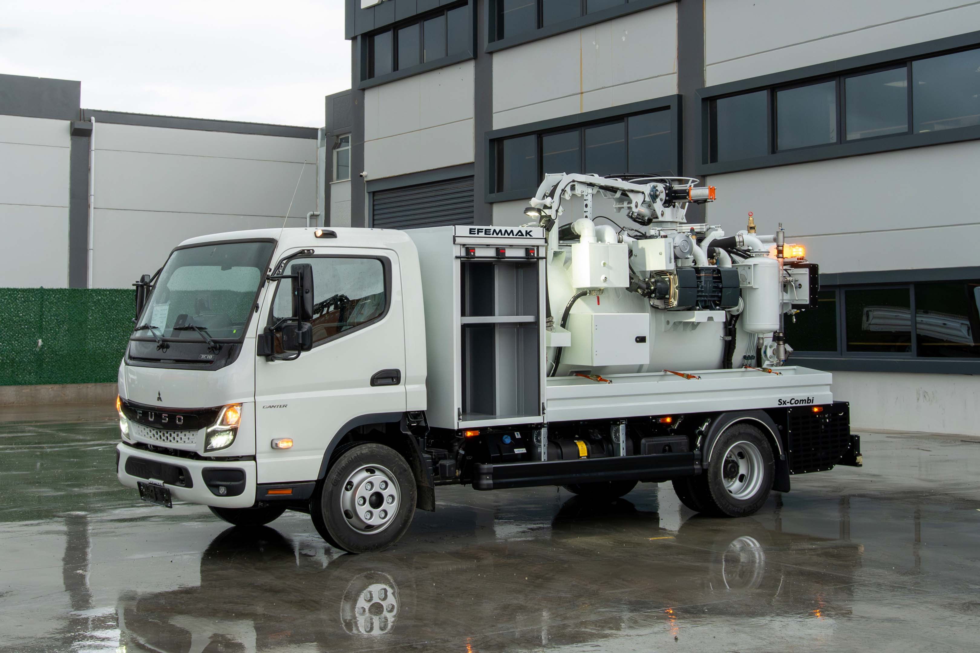 Combined Sewer Jetting and Cleaning